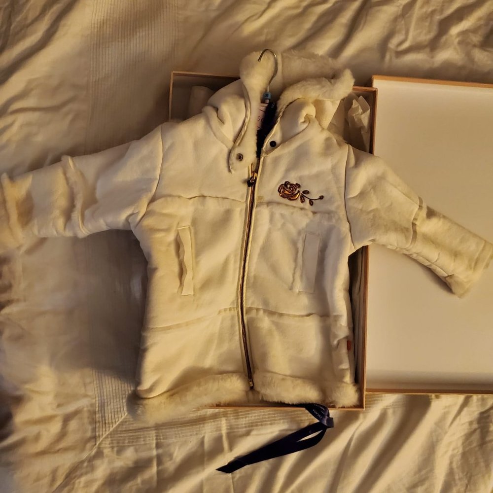 (Original) Gorgeous  Girls Escada Super Soft Shearling Coat (Size 3)